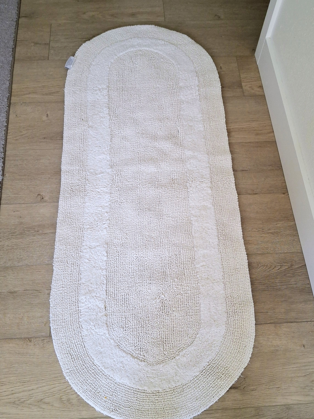 Handcrafted Cotton Double Ruffle Oval Bath Rug Runner - Picture 7 of 9